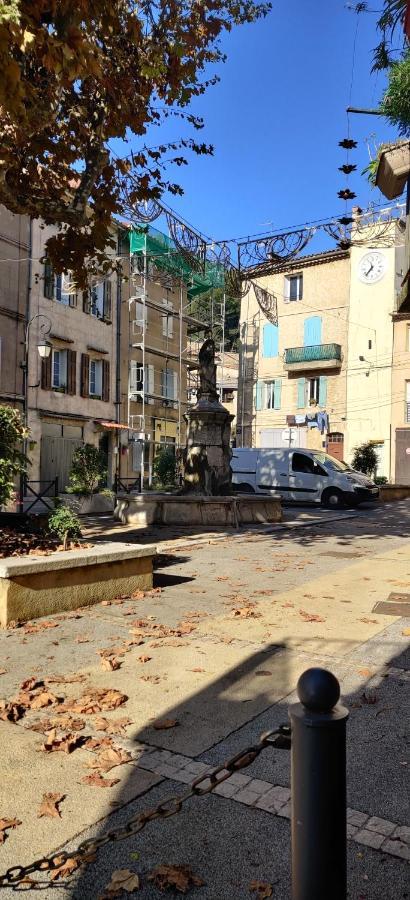 Entre Aix Et Marseille - Petite Maison A Auriol Exterior photo
